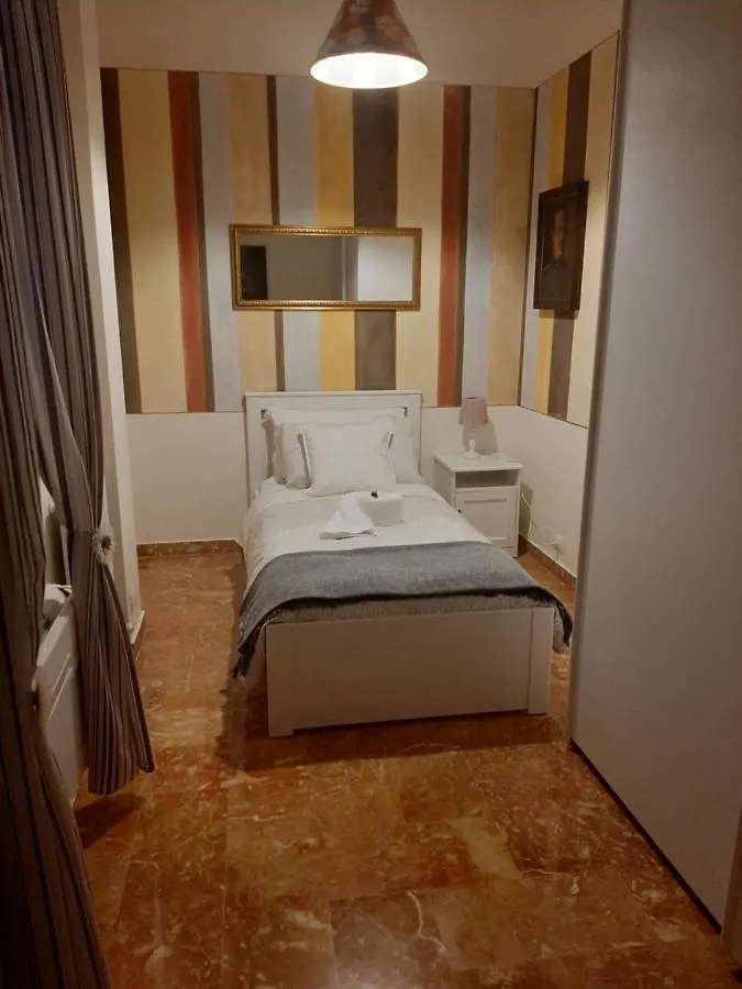 Residenza Rialto Hotel Bologna Italy